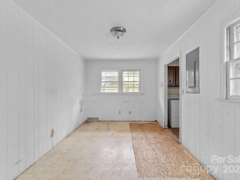 409 Best Alley, Whiteville, NC 28472.  MLS# CAR4235303, YatesRealty ID 10655. 