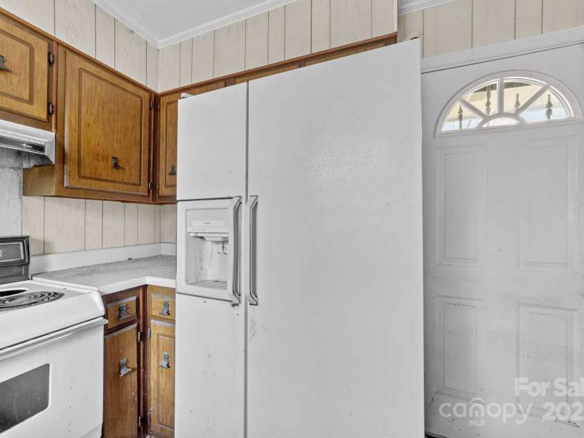 409 Best Alley, Whiteville, NC 28472.  MLS# CAR4235303, YatesRealty ID 10655. 