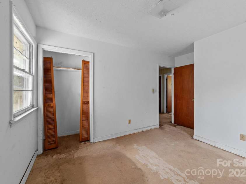 409 Best Alley, Whiteville, NC 28472.  MLS# CAR4235303, YatesRealty ID 10655. 
