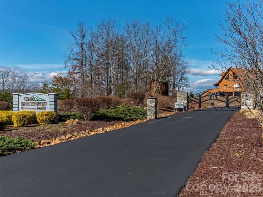 107 Woodgate Drive, Bostic, NC 28018.  MLS# CAR4364597, YatesRealty ID 10656. 