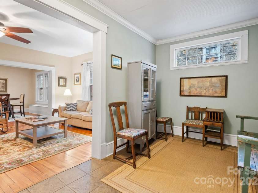 75 Cherry Street, Asheville, NC 28801.  MLS# CAR4231826, YatesRealty ID 10656. 