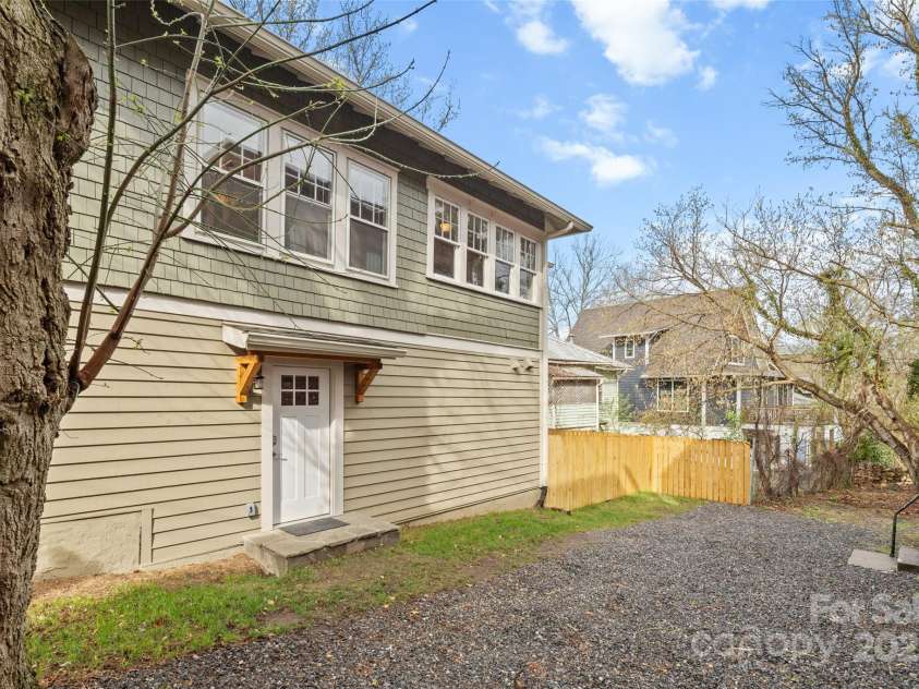 75 Cherry Street, Asheville, NC 28801.  MLS# CAR4231826, YatesRealty ID 10656. 