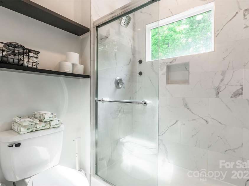 5227 Pinebrook Drive, Charlotte, NC 28208.  MLS# CAR4249714, YatesRealty ID 10657. 
