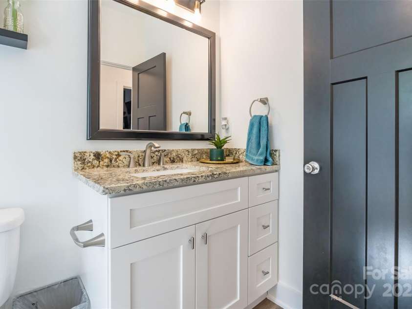 5227 Pinebrook Drive, Charlotte, NC 28208.  MLS# CAR4249714, YatesRealty ID 10657. 