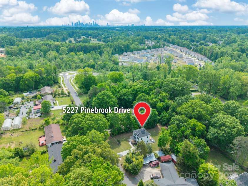 5227 Pinebrook Drive, Charlotte, NC 28208.  MLS# CAR4249714, YatesRealty ID 10657. 