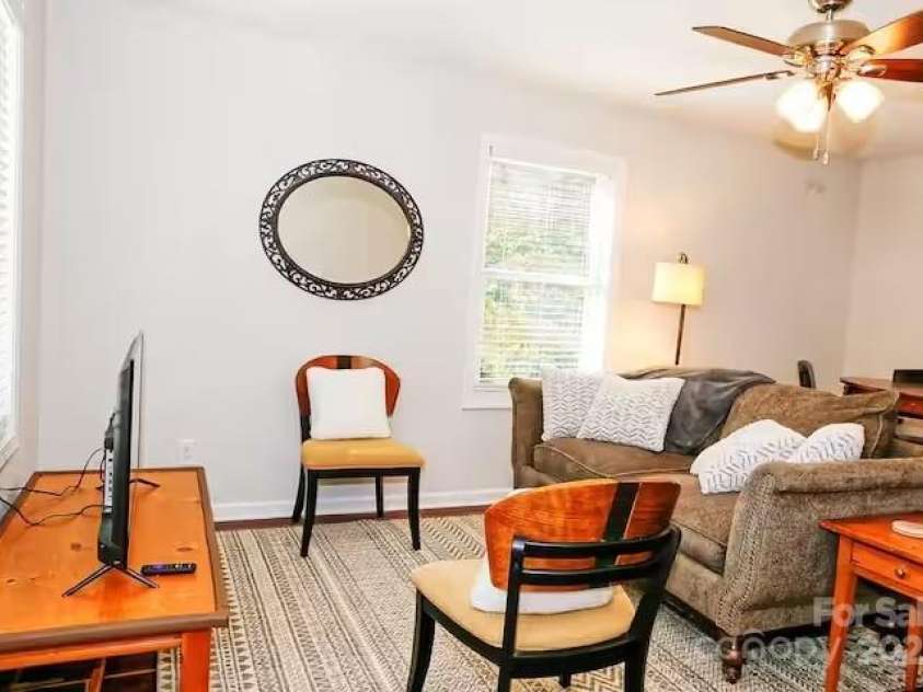 602 childs Street, Lincolnton, NC 28092.  MLS# CAR4248609, YatesRealty ID 10658. 