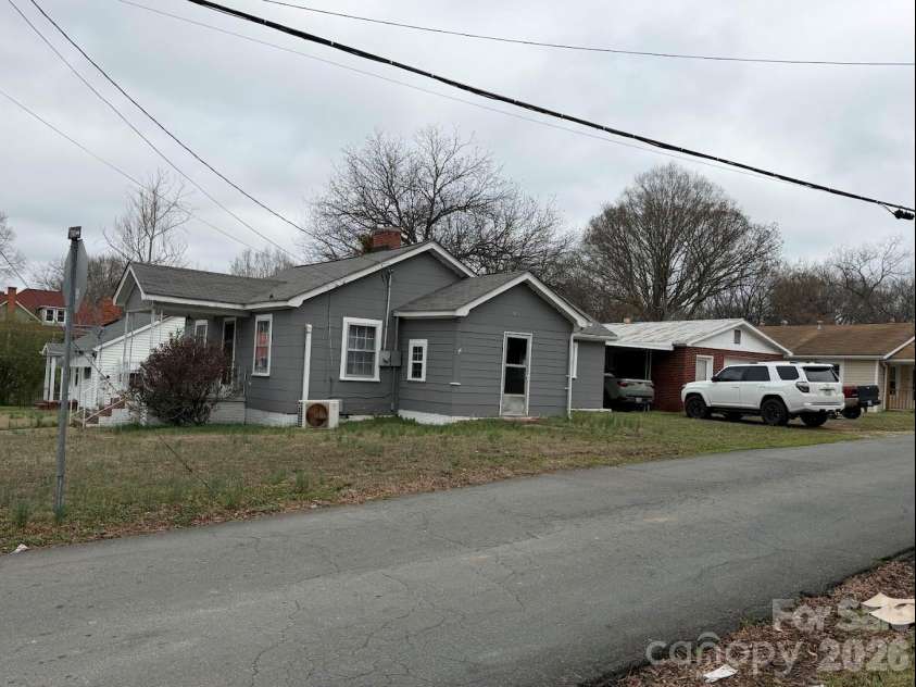602 Ross Street, Marshville, NC 28103.  MLS# CAR4355119, YatesRealty ID 10658. 
