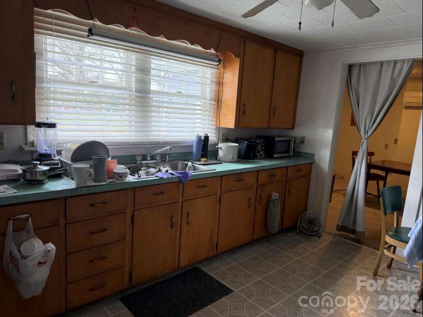 602 Ross Street, Marshville, NC 28103.  MLS# CAR4355119, YatesRealty ID 10658. 