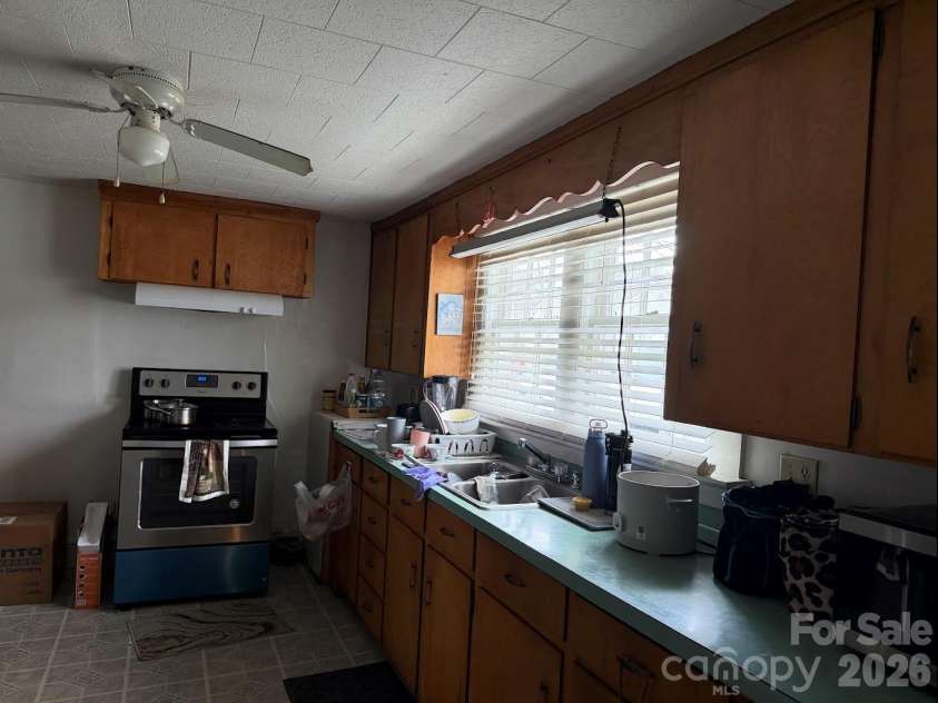 602 Ross Street, Marshville, NC 28103.  MLS# CAR4355119, YatesRealty ID 10658. 