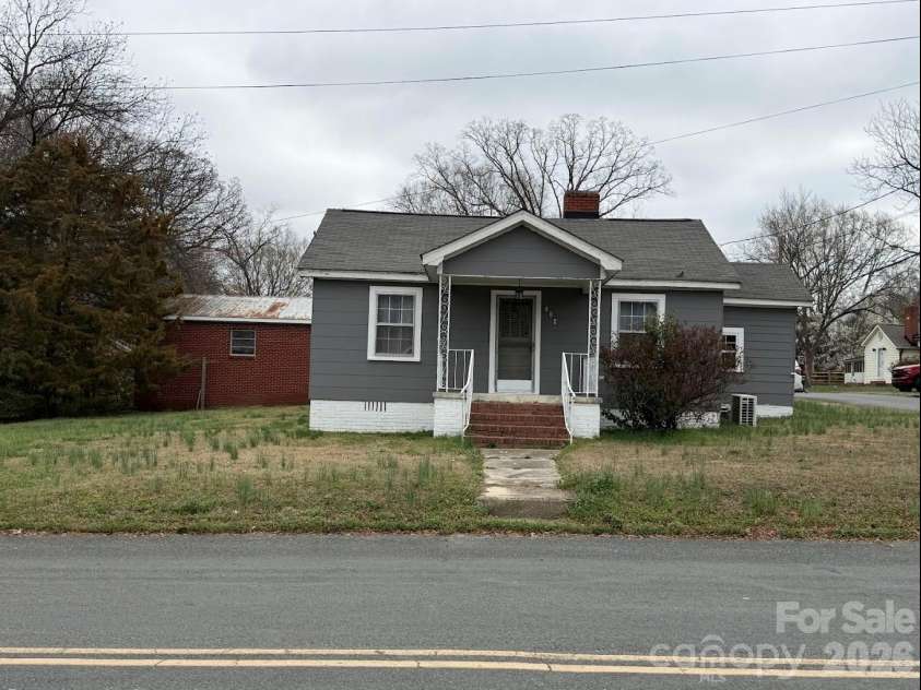 602 Ross Street, Marshville, NC 28103.  MLS# CAR4355119, YatesRealty ID 10658. 