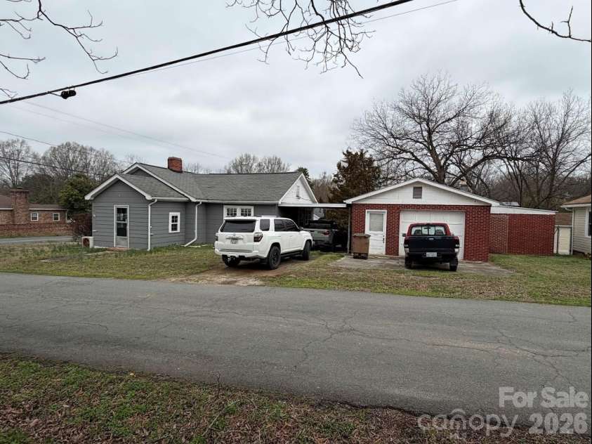 602 Ross Street, Marshville, NC 28103.  MLS# CAR4355119, YatesRealty ID 10658. 