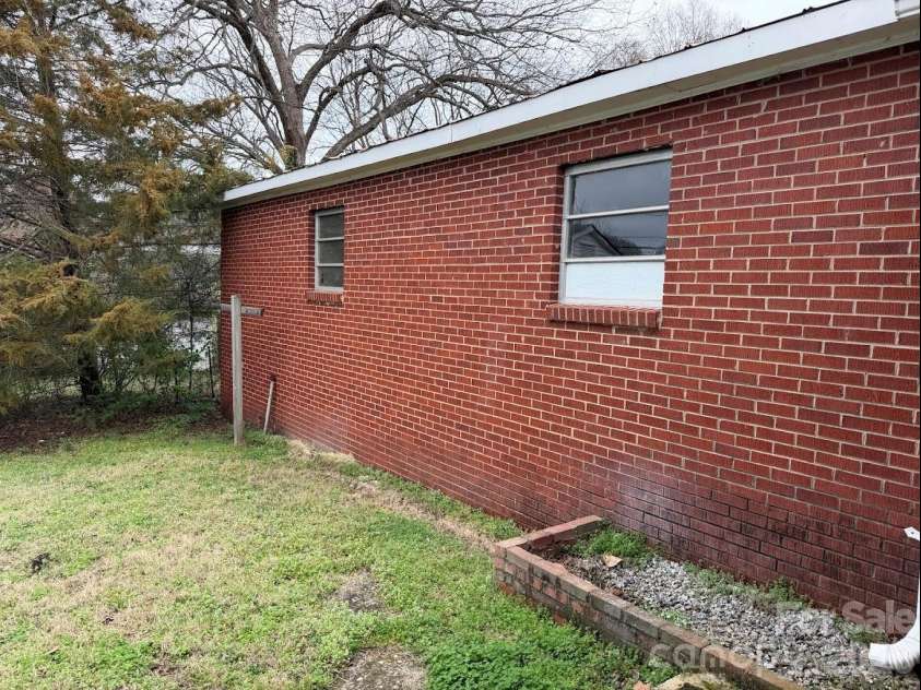 602 Ross Street, Marshville, NC 28103.  MLS# CAR4355119, YatesRealty ID 10658. 