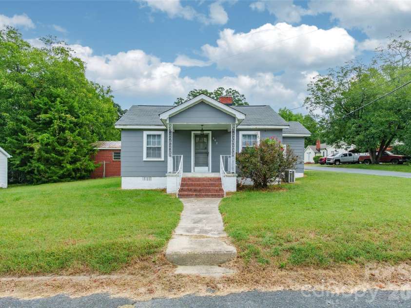 602 Ross Street, Marshville, NC 28103.  MLS# CAR4430978, YatesRealty ID 10658. 