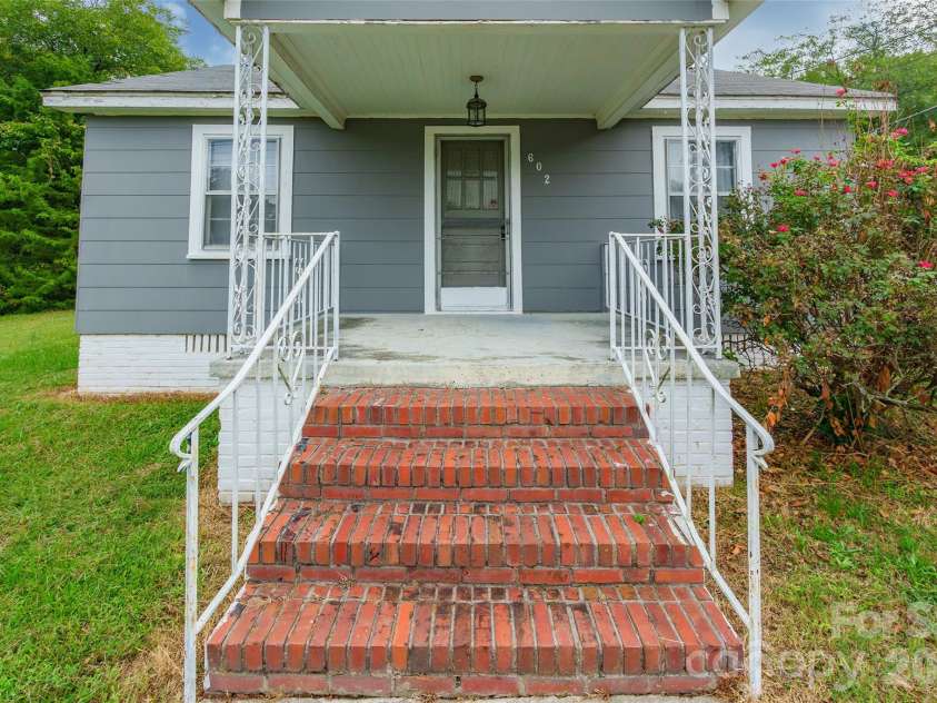 602 Ross Street, Marshville, NC 28103.  MLS# CAR4430978, YatesRealty ID 10658. 
