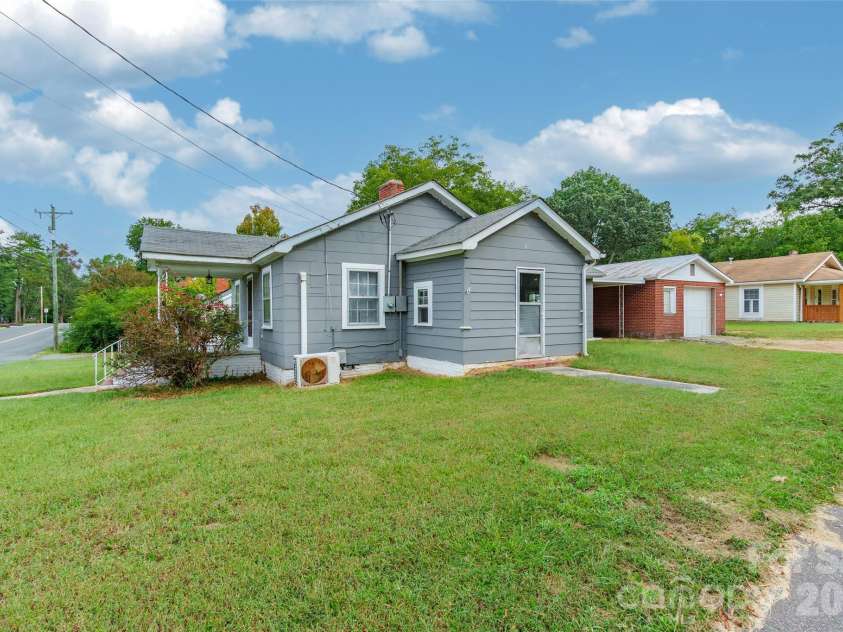 602 Ross Street, Marshville, NC 28103.  MLS# CAR4430978, YatesRealty ID 10658. 