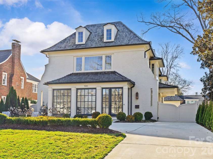 1320 Biltmore Drive, Charlotte, NC 28207.  MLS# CAR4336007, YatesRealty ID 10659. 