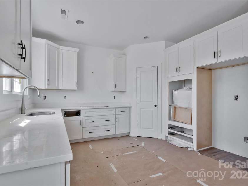 2025 Parks Road, Salisbury, NC 28147.  MLS# CAR4188590, YatesRealty ID 10659. Status as of 3/30/25