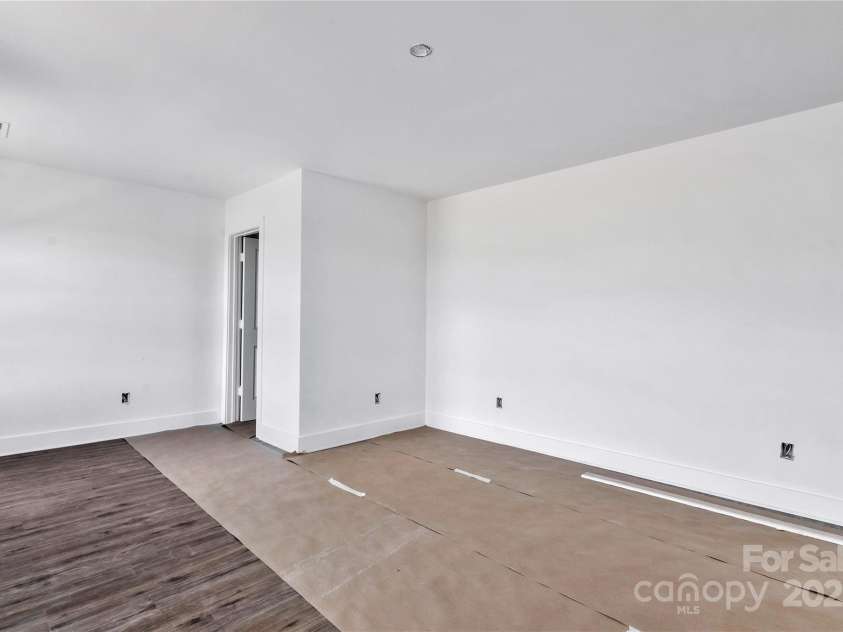 2025 Parks Road, Salisbury, NC 28147.  MLS# CAR4188590, YatesRealty ID 10659. Status as of 3/30/25