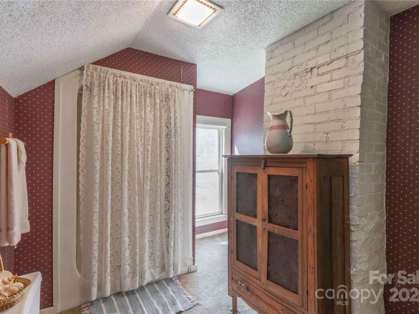 206 Allenton Street, Mount Gilead, NC 27306.  MLS# CAR4121055, YatesRealty ID 1066. 