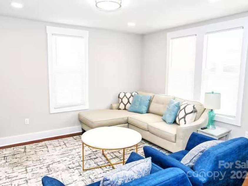 606 childs Street, Lincolnton, NC 28092.  MLS# CAR4248333, YatesRealty ID 10660. 