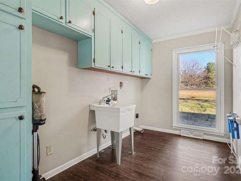 1691 Hands Mill Highway, Rock Hill, SC 29732.  MLS# CAR4318149, YatesRealty ID 10661. 