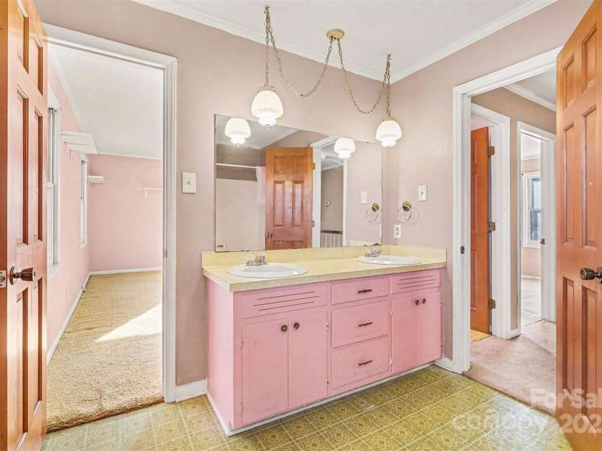 1691 Hands Mill Highway, Rock Hill, SC 29732.  MLS# CAR4318149, YatesRealty ID 10661. 