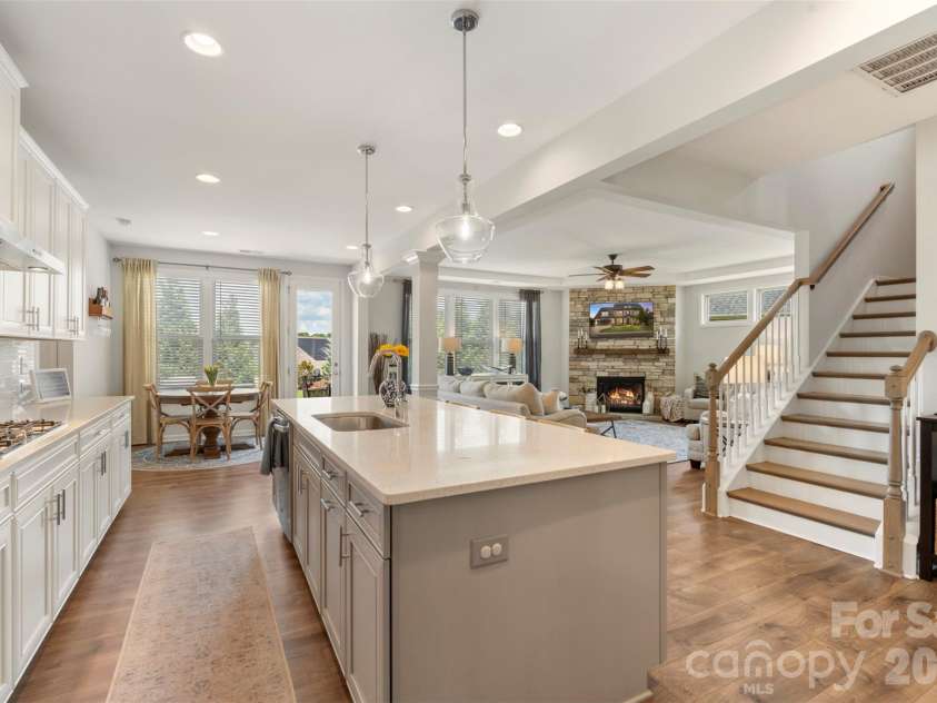 4626 Kingswood Drive, Fort Mill, SC 29707.  MLS# CAR4367721, YatesRealty ID 10662. 