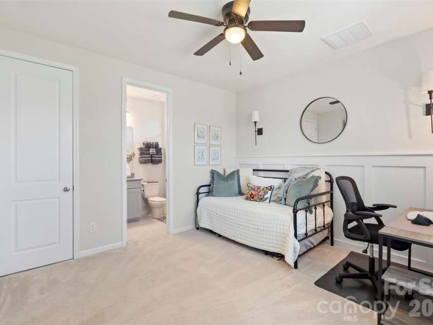 4626 Kingswood Drive, Fort Mill, SC 29707.  MLS# CAR4367721, YatesRealty ID 10662. 