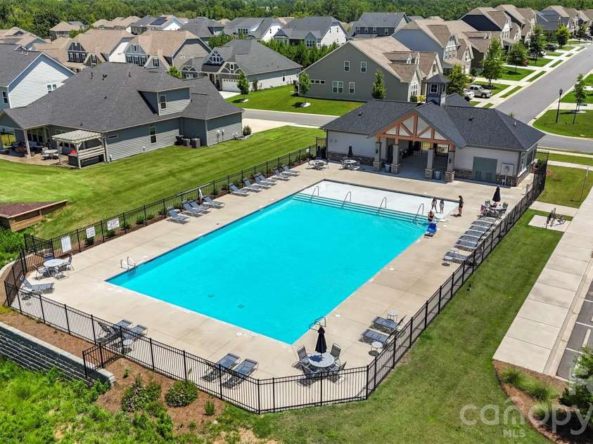 4626 Kingswood Drive, Fort Mill, SC 29707.  MLS# CAR4367721, YatesRealty ID 10662. 