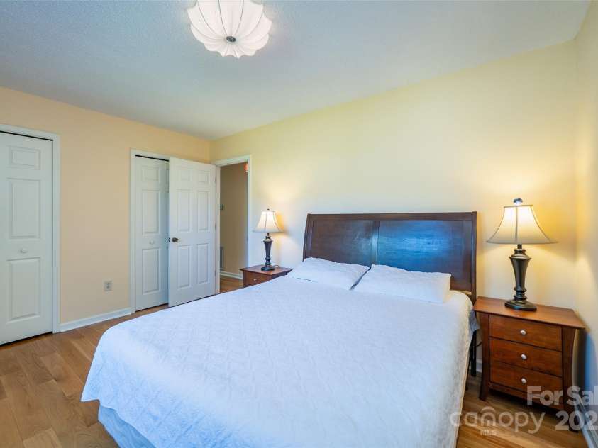 727 Saint Johns Way, Hendersonville, NC 28791.  MLS# CAR4246289, YatesRealty ID 10662. Bedroom 3