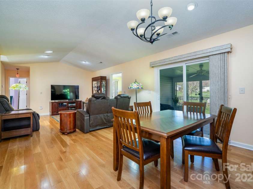 727 Saint Johns Way, Hendersonville, NC 28791.  MLS# CAR4246289, YatesRealty ID 10662. Living / Dining