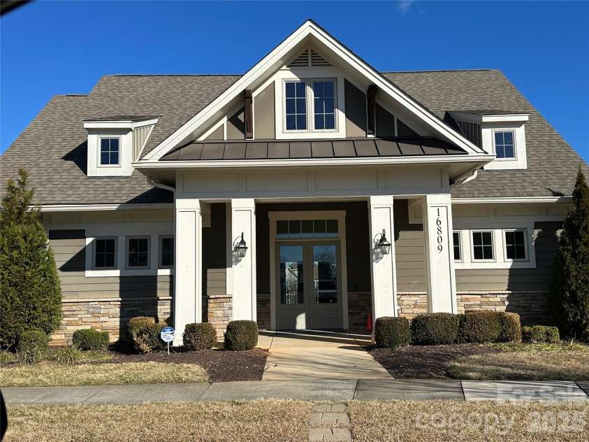 17422 Shearer Road, Davidson, NC 28036.  MLS# CAR4338000, YatesRealty ID 10663. Neighborhood Clubhouse