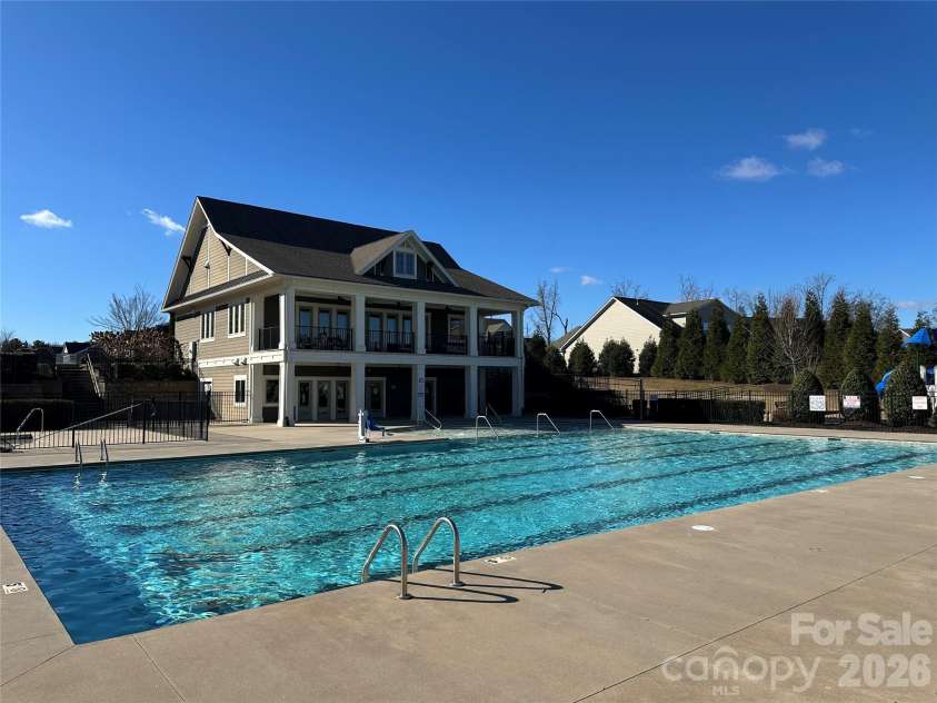 17422 Shearer Road, Davidson, NC 28036.  MLS# CAR4338000, YatesRealty ID 10663. Neighborhood Pool