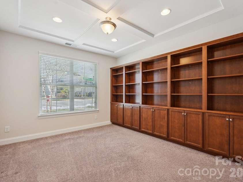 17422 Shearer Road, Davidson, NC 28036.  MLS# CAR4338000, YatesRealty ID 10663. Office on Main Level with Built-Ins