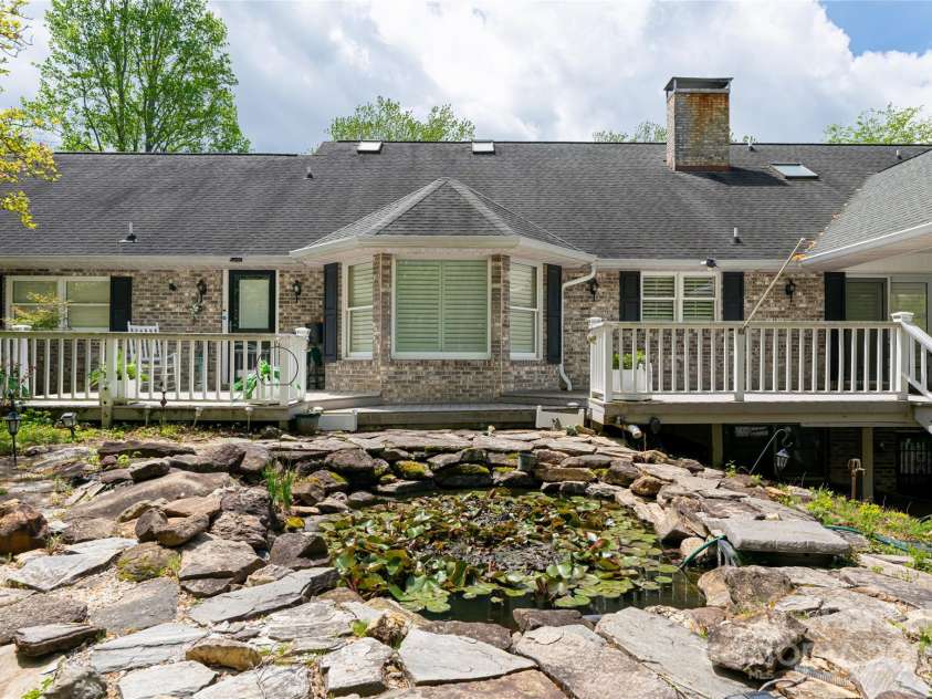 433 Old Leicester Highway, Asheville, NC 28806.  MLS# CAR4230954, YatesRealty ID 10663. 