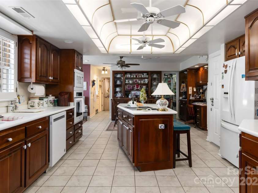 433 Old Leicester Highway, Asheville, NC 28806.  MLS# CAR4230954, YatesRealty ID 10663. 