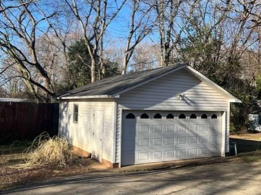 609 Faith Drive, Concord, NC 28027.  MLS# CAR4349818, YatesRealty ID 10664. Detached garage.
