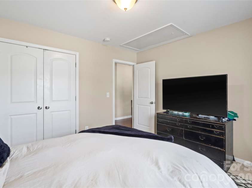 6041 Laurent Avenue, Fort Mill, SC 29715.  MLS# CAR4354215, YatesRealty ID 10665. 