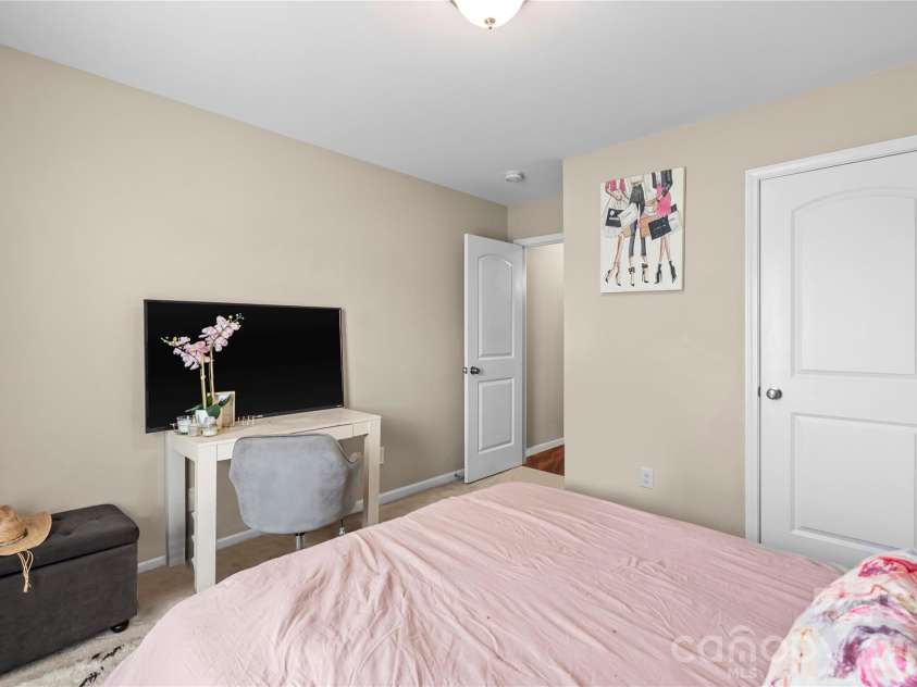 6041 Laurent Avenue, Fort Mill, SC 29715.  MLS# CAR4354215, YatesRealty ID 10665. 