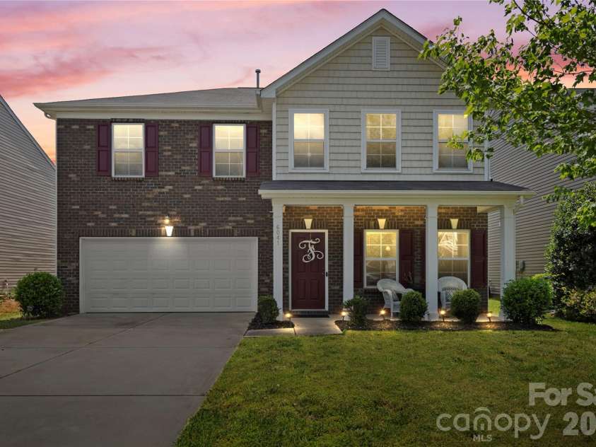 6041 Laurent Avenue, Fort Mill, SC 29715.  MLS# CAR4354215, YatesRealty ID 10665. 
