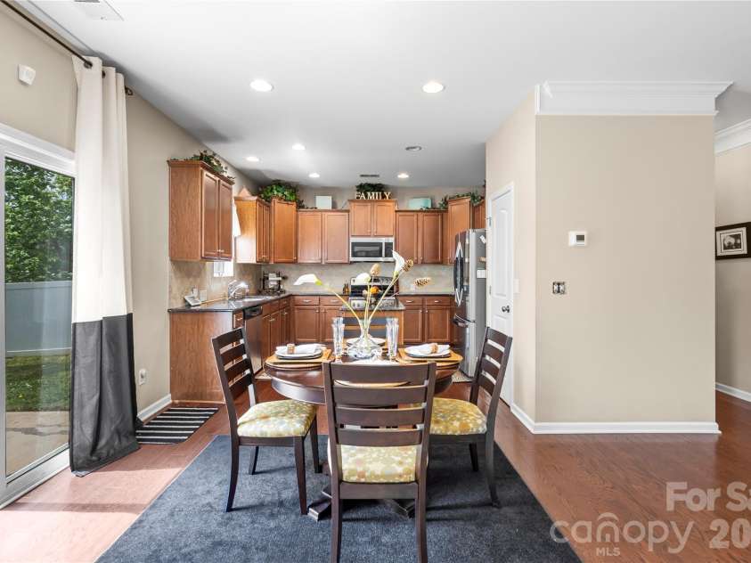 6041 Laurent Avenue, Fort Mill, SC 29715.  MLS# CAR4354215, YatesRealty ID 10665. In-Kitchen dining