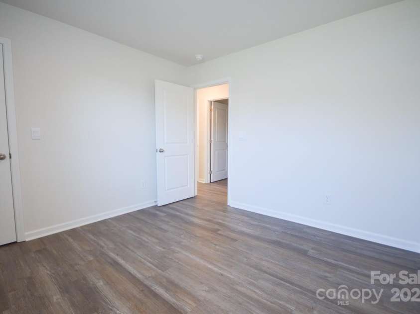 32 Providence Walk Drive, Hendersonville, NC 28792.  MLS# CAR4183323, YatesRealty ID 10666. 