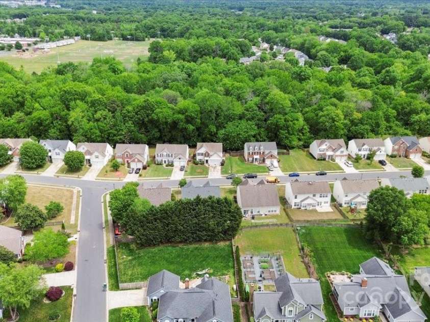 8800 Darcy Hopkins Drive, Charlotte, NC 28277.  MLS# CAR4248848, YatesRealty ID 10668. 