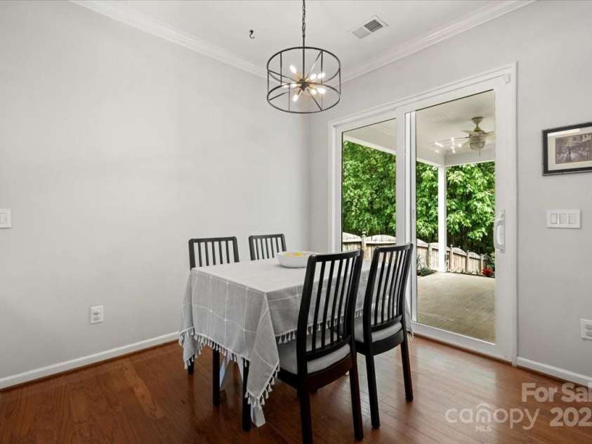 8800 Darcy Hopkins Drive, Charlotte, NC 28277.  MLS# CAR4248848, YatesRealty ID 10668. Kitchen