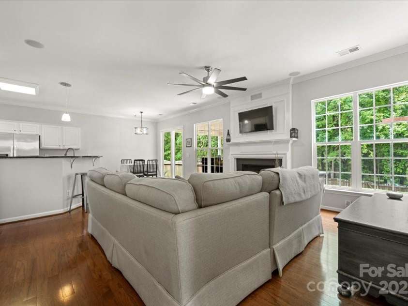 8800 Darcy Hopkins Drive, Charlotte, NC 28277.  MLS# CAR4248848, YatesRealty ID 10668. Living room