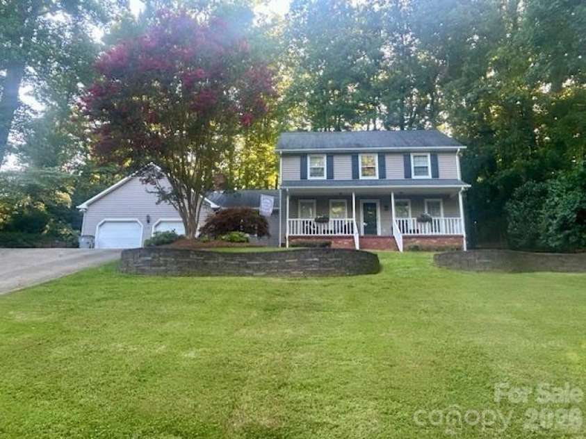 252 Deerfield Street, Lenoir, NC 28645.  MLS# CAR4285316, YatesRealty ID 10669. 