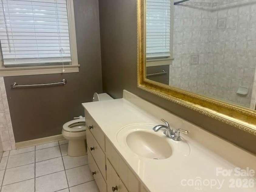 252 Deerfield Street, Lenoir, NC 28645.  MLS# CAR4285316, YatesRealty ID 10669. 