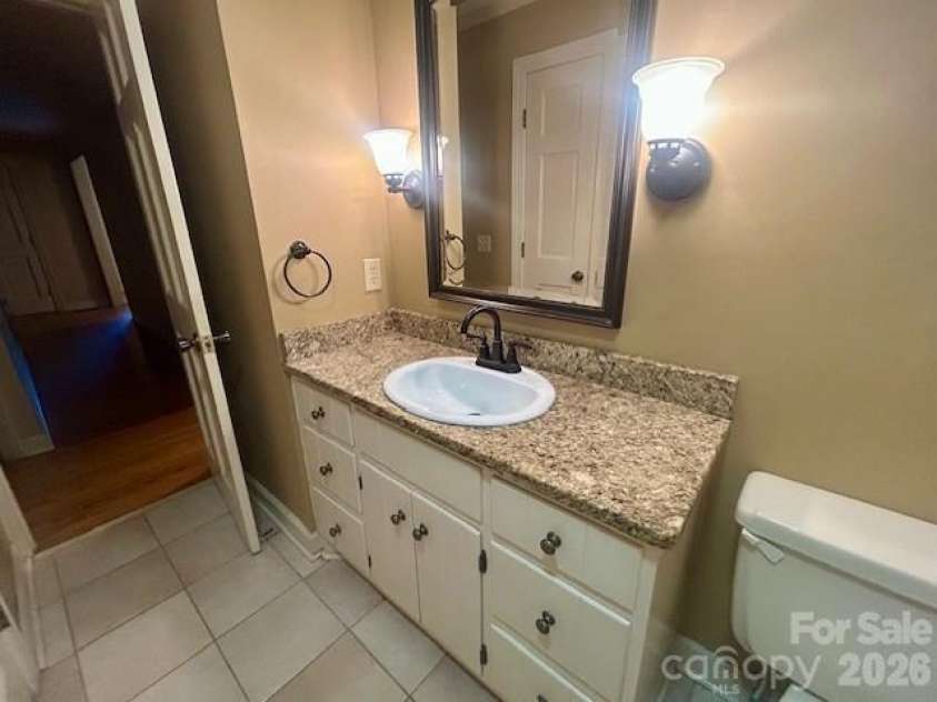252 Deerfield Street, Lenoir, NC 28645.  MLS# CAR4285316, YatesRealty ID 10669. 