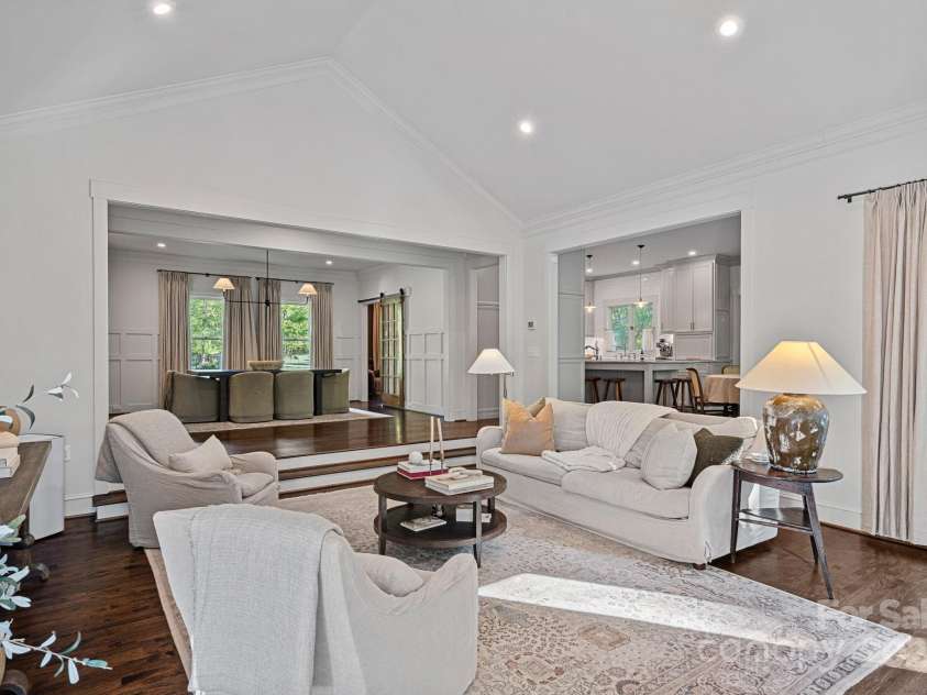 2915 Cross Country Road, Charlotte, NC 28270.  MLS# CAR4242703, YatesRealty ID 10669. 