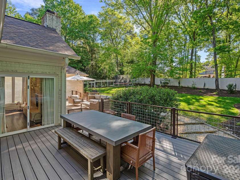2915 Cross Country Road, Charlotte, NC 28270.  MLS# CAR4242703, YatesRealty ID 10669. 